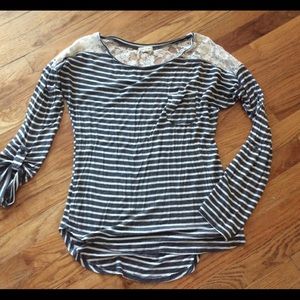 Paper + Tee long sleeved top Sz L